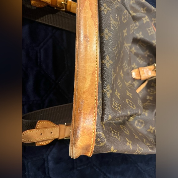 LOUIS VUITTON Monogram Montsouris GM Backpack - Picture 2 of 12